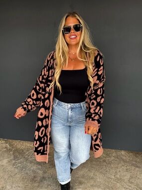 Leopard-Print Open Cardigan Sweater in Rose/Black